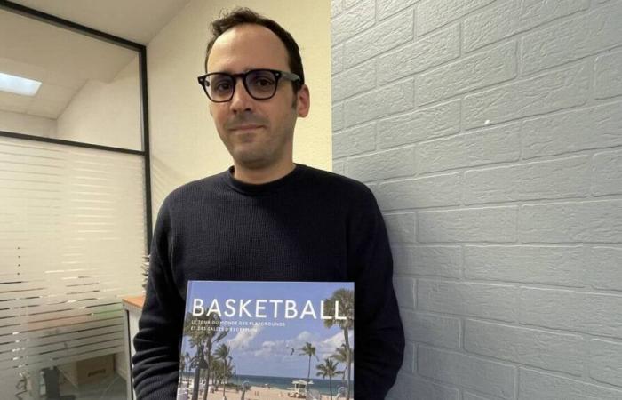 Maine-et-Loire. Choletais Elvis Roquand signs two new books on basketball