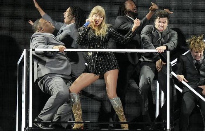 Taylor Swift sets Toronto’s Rogers Center on fire for her first concert | Taylor Swift in Canada