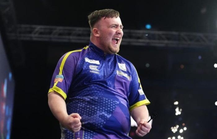 Luke Littler fights back to edge out Mike De Decker at Grand Slam of Darts