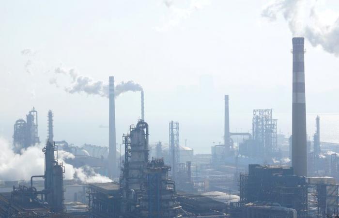 Chinese oil refinery output falls for seventh month from a year ago