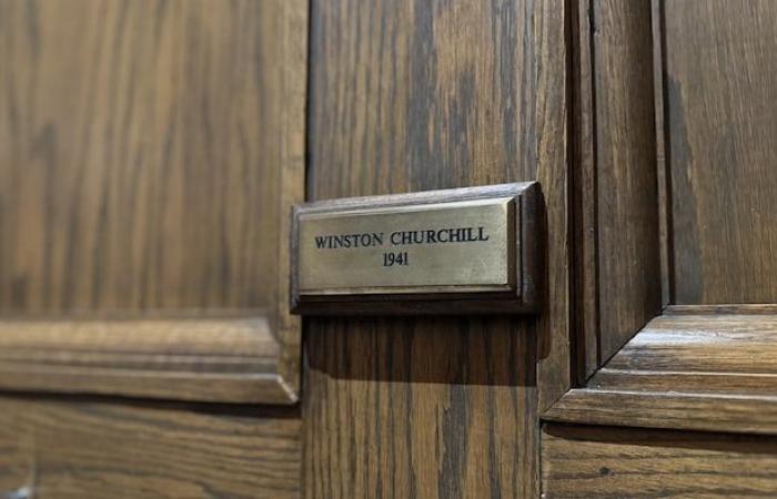 Stolen Churchill portrait on display again benefits from enhanced security