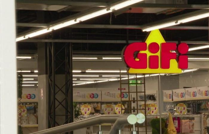 why is the discount giant no longer profitable?