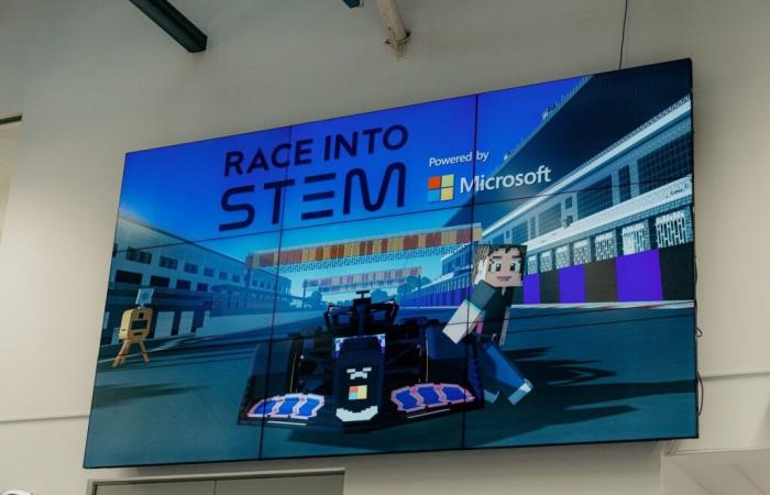 Amazing association in F1, when Alpine and Minecraft work together