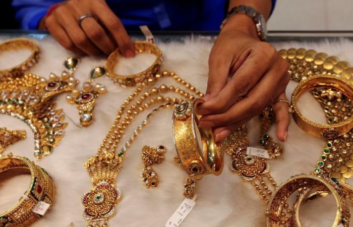 Premiums in India hit four-month high as lower prices attract customers