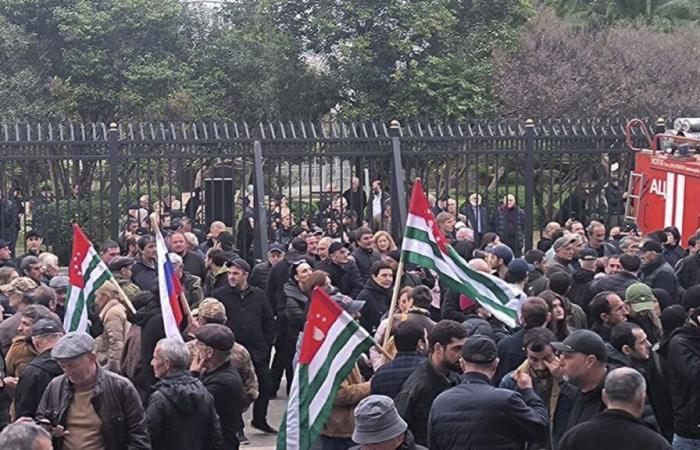 Georgia: clashes in separatist Abkhazia over a pro-Russian measure