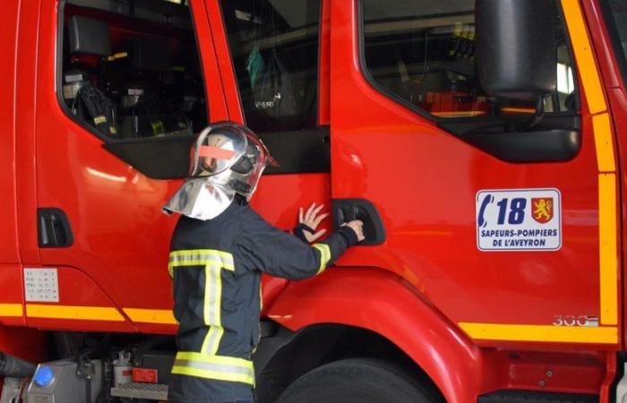 Starting from an outbuilding, the fire spread to two other buildings: 15 firefighters engaged, in Aveyron