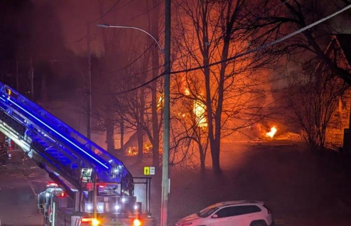 Major fire on 120th street in St-Georges de Beauce