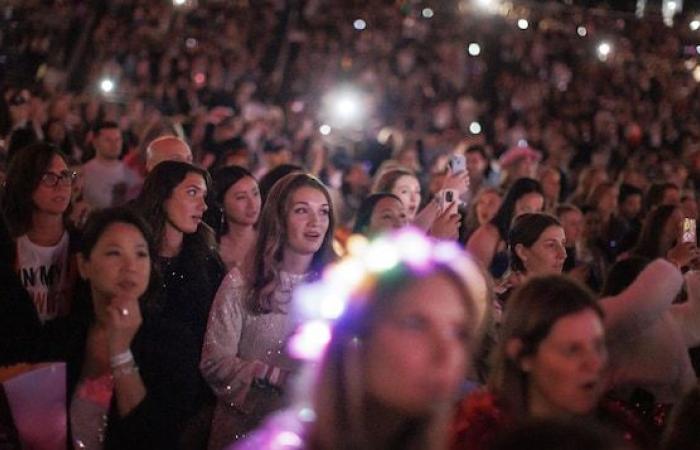 Taylor Swift sets Toronto’s Rogers Center on fire for her first concert | Taylor Swift in Canada