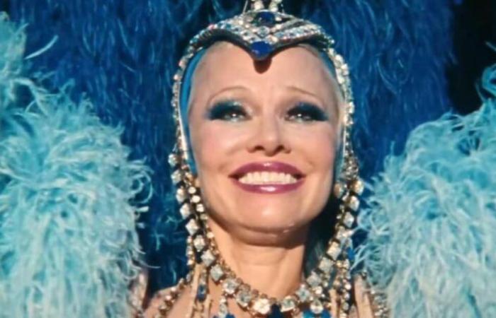 a trailer that makes boxes for The Last Showgirl