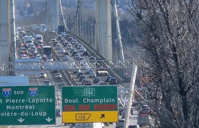 Accident on the Pierre-Laporte bridge: monster congestion to access the bridge