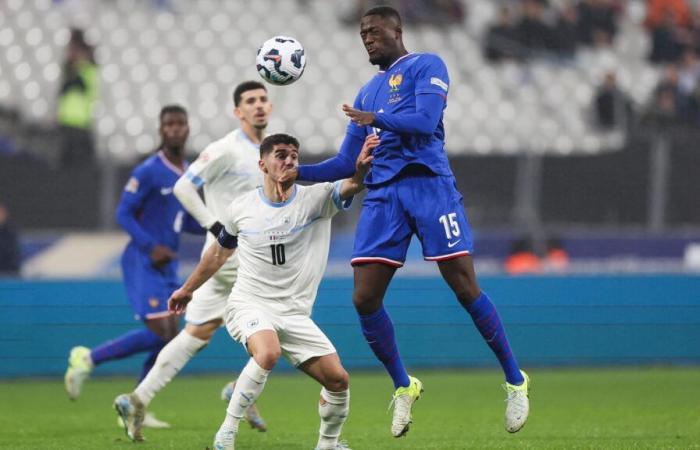 the attendance is the lowest for a meeting of the Blues at the Stade de France