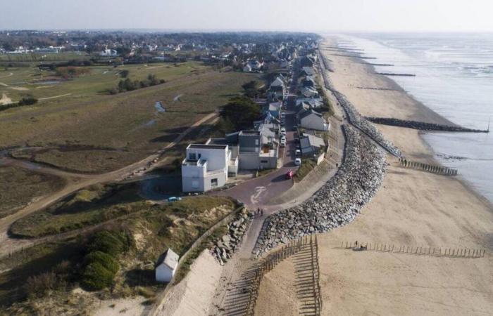 in the Center-Manche, an evening to discuss the retreat of the coastline