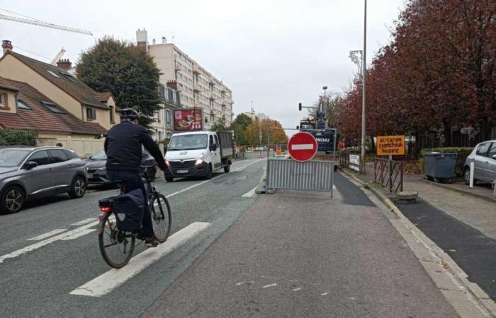 Roads closed, transport diverted… Tramway work is putting this Yvelines town center to death