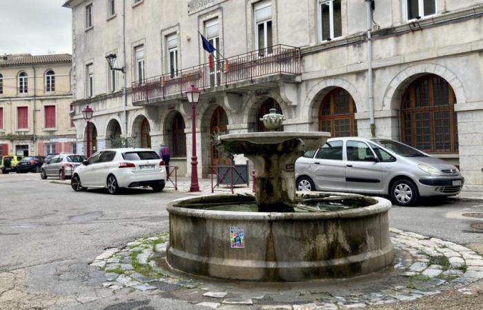 FACT OF THE DAY In Saint-Hippolyte-du-Fort, an architect would like to see the 93 fountains classified