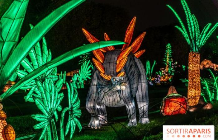 Jurassic in the process of illumination: the 2024-2025 festival of lights at the Jardin des Plantes – photos