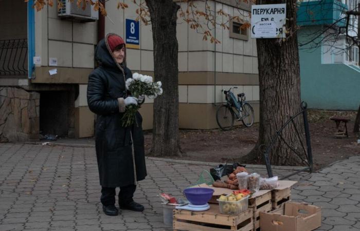 In Pokrovsk, thousands of Ukrainian civilians live within range of Russian cannons