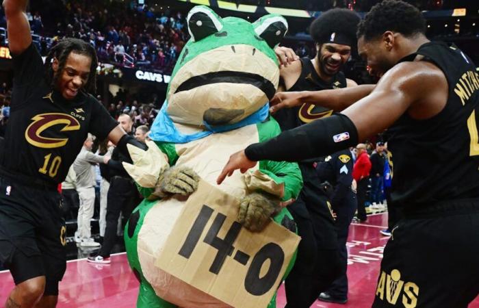 Cavaliers Dance With Victory Frog Following 14th Straight Win to Start Season