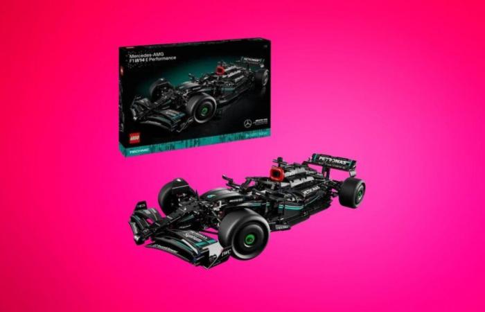 This Lego Technic Formula 1 Mercedes set is at an unbeatable price with this promo