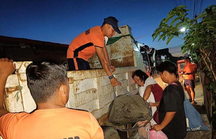 Super Typhoon Man-yi (Pepito) prepares to hit the Philippines