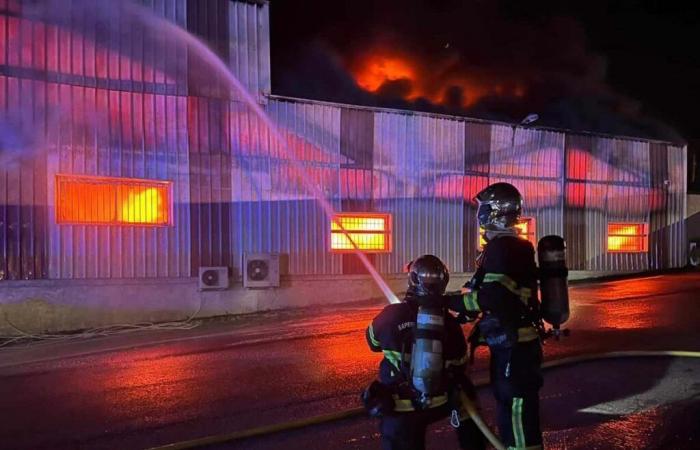 Fire brought under control in a warehouse in Puget-Théniers: rapid intervention by firefighters