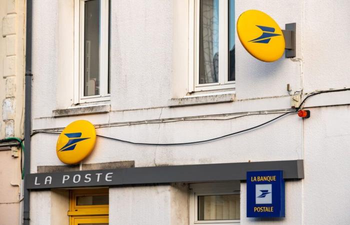 Watch out for your letters sent by La Poste