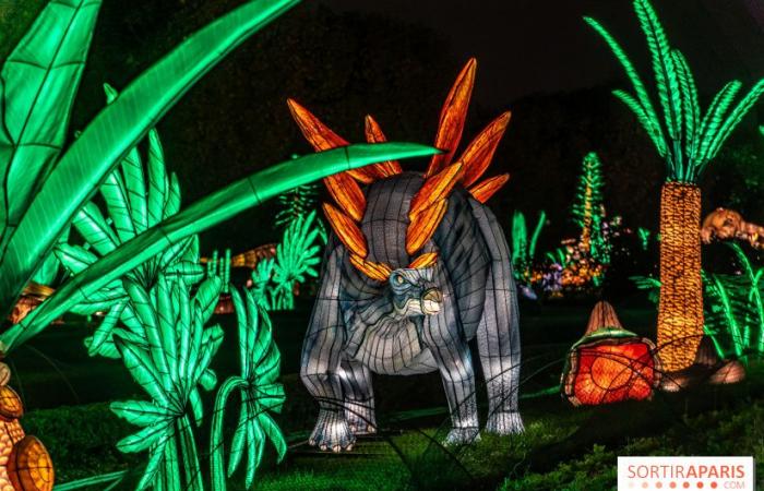 Jurassic in the process of illumination: the 2024-2025 festival of lights at the Jardin des Plantes – photos