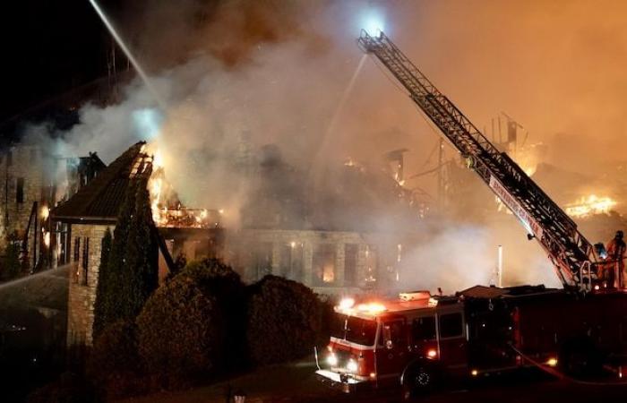 Major fire at the Lac Carling Hotel, in Grenville-sur-la-Rouge