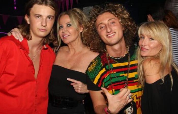 The sons of two French tennis stars reunited with their mother, can you guess who it is?