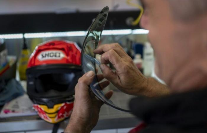 MotoGP: pilots' helmets, more than protection, a standard: News