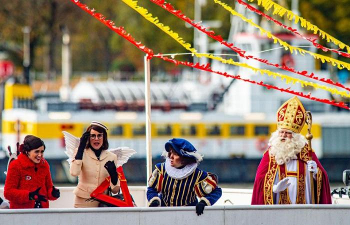 Sinterklaas docked in Antwerp: no naughty children this year (Antwerp)