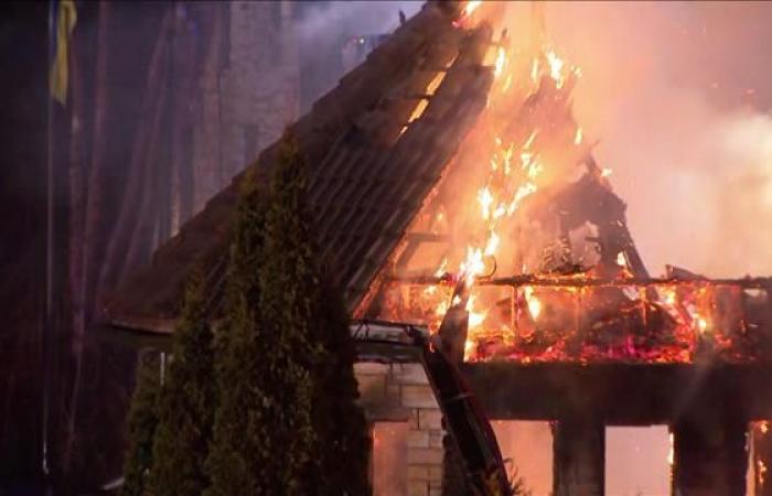 Major fire at the Lac Carling Hotel, in Grenville-sur-la-Rouge