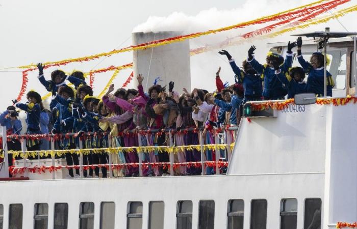 Sinterklaas docked in Antwerp: no naughty children this year (Antwerp)