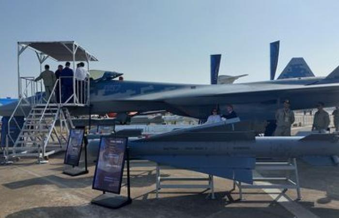 Russia presents its new stealth plane at the Zhuhai Airshow, China