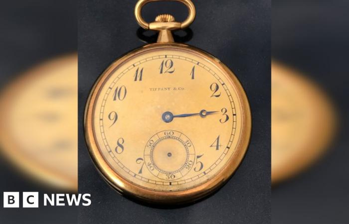 Watch given to captain who saved 700 Titanic survivors sells for £1.56m