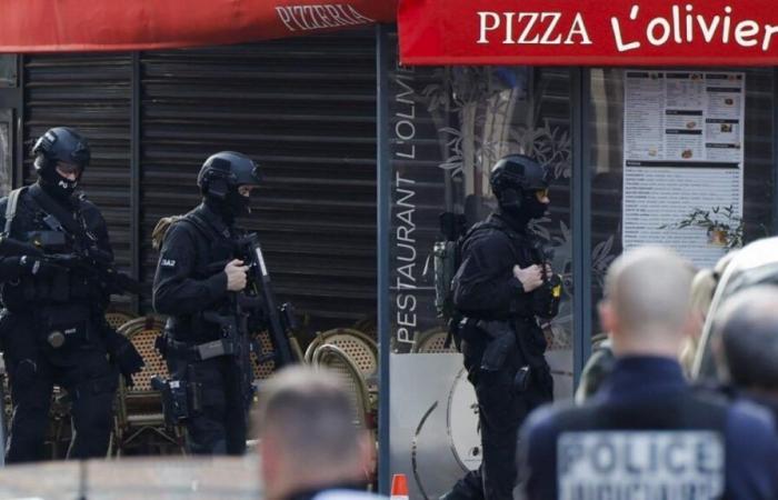 Hostage-taking near Paris: the four employees were released, the madman arrested