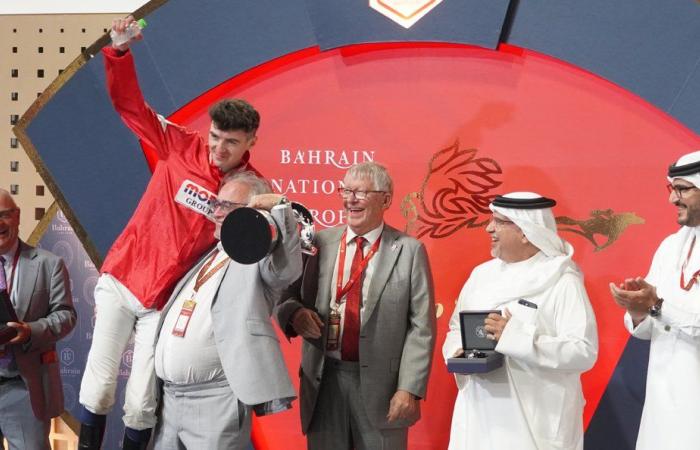 Sir Alex Ferguson wins his 2nd Bahrain International Trophy with Spirit Dancer ahead of the French Calif (3rd) and Andromeda (5th): the GREAT VIDEO REPORT