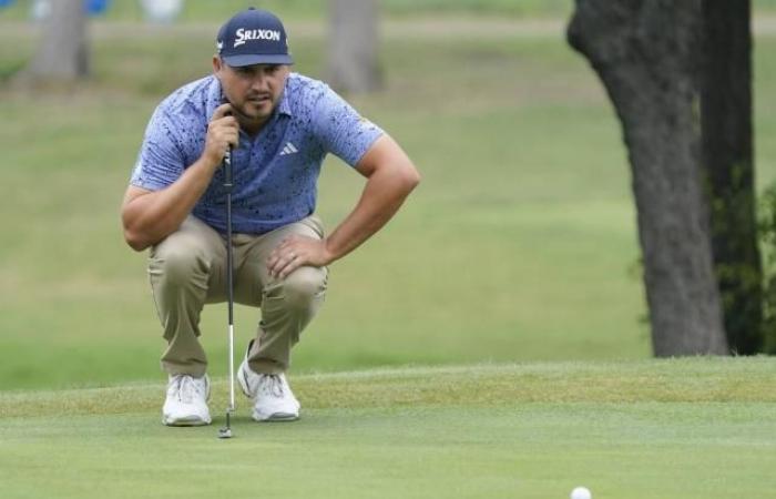 Rafael Campos and Andrew Novak leaders of the Bermuda Championship