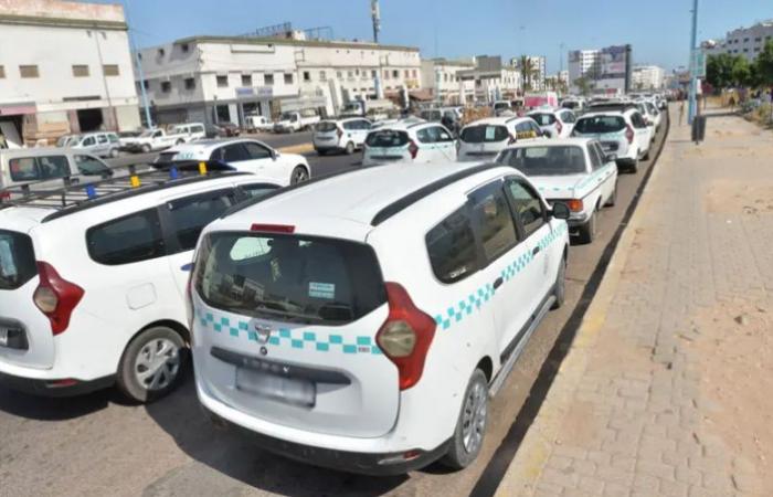 Casablancans exasperated by the behavior of taxis