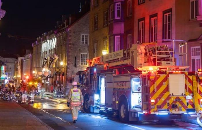 Fire forces evacuation of residents in Old Quebec