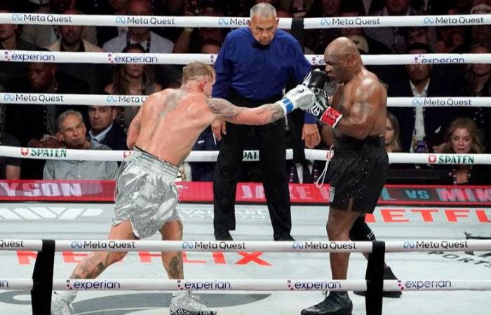 The fight lasted all 8 rounds: Jake Paul managed to defeat Mike Tyson | Boxing