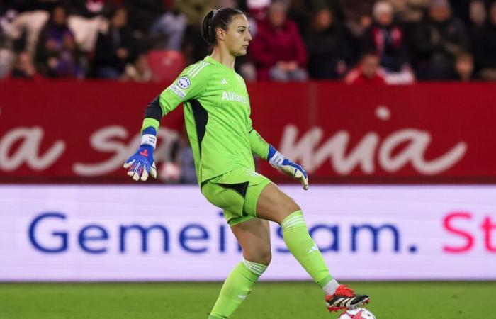 At just 23 years old, Bayern Munich goalkeeper announces she is suffering from cancer