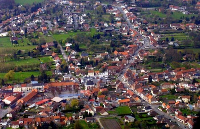 The town of Vimy in mourning after the death of a mother and her two children in a car accident