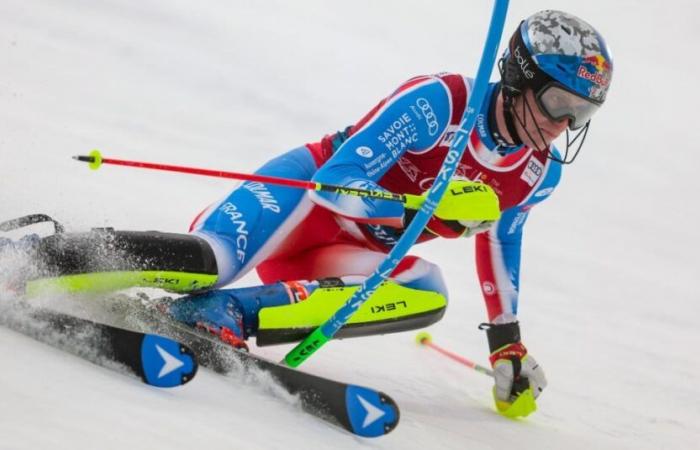 Two French people in the Top 3, Hirscher eliminated