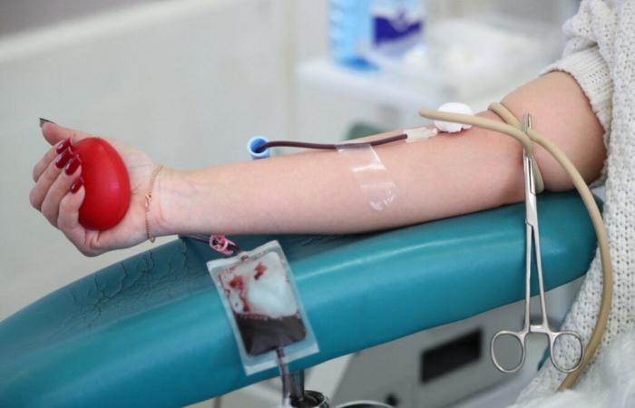 Blood donation: two streamers ready to break the world donation record