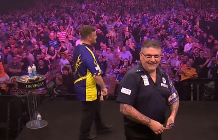 Astonishing moment darts star Gary Anderson hits triple bullseye against Luke Littler… while trying to MISS