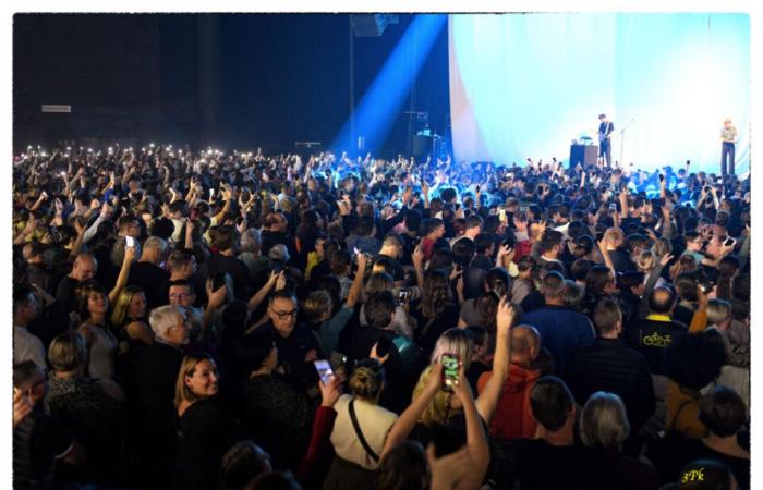 In photos. Hoshi, a rain of love with a melting audience at the Zénith de Caen