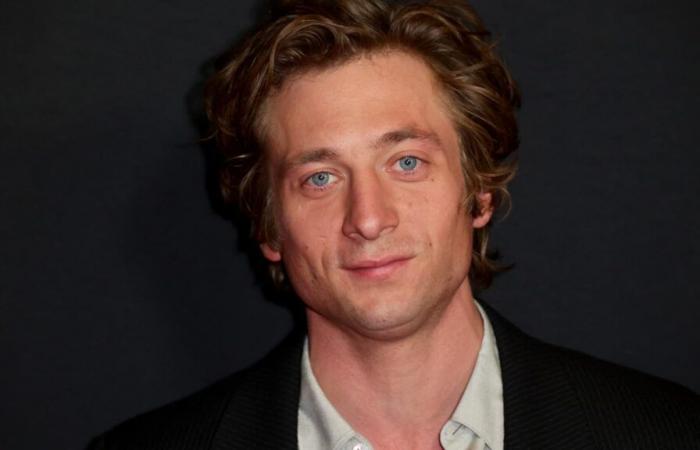 A Jeremy Allen White lookalike contest held in Chicago