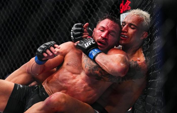 Ex-champion survives late scare to win wild fight at UFC 309