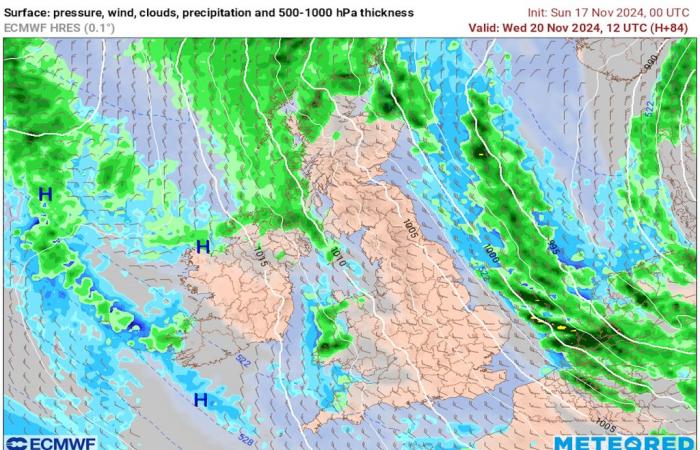 Arctic air grips the UK, prompting snow and ice warnings