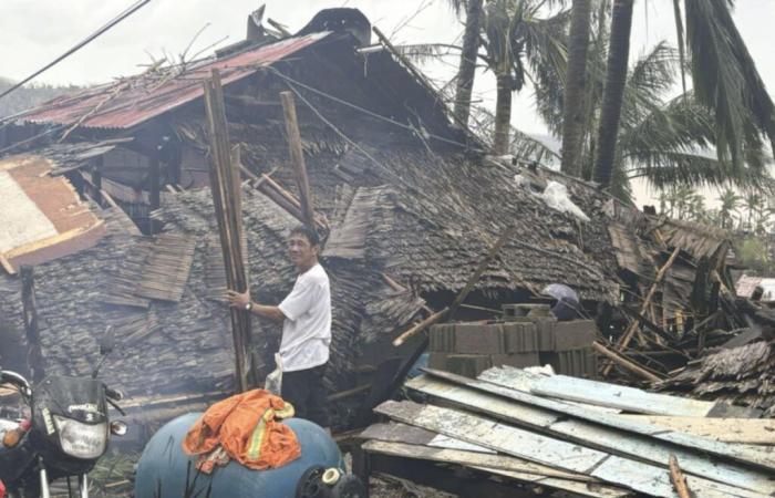 Super Typhoon Man-yi sweeps the Philippines